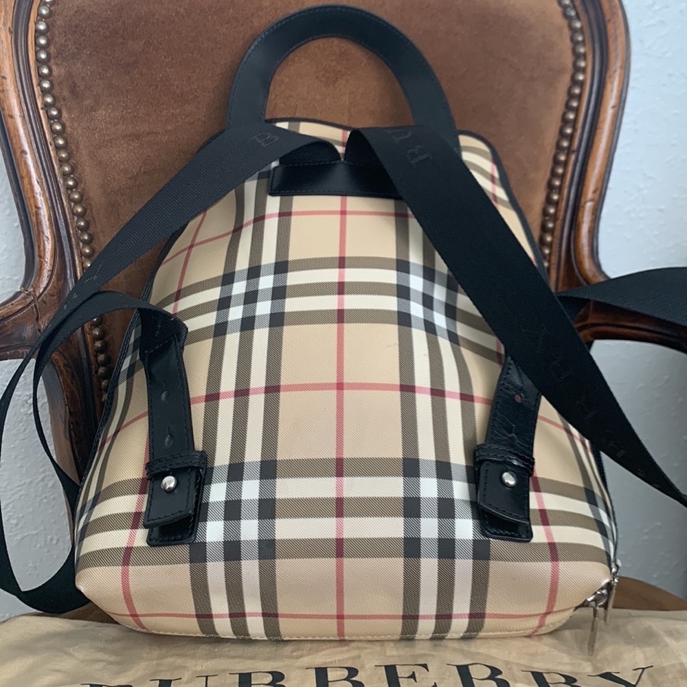 Vintage Burberry Backpack and wallet - Picture 6 of 11